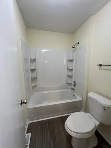 $1,450 | 303 Donna Drive, Unit B, Hendersonville, TN 37075