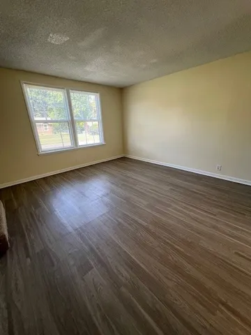 $1,450 | 303 Donna Drive, Unit B, Hendersonville, TN 37075