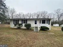 $1,895 | 7258 Twin Cedars Drive, Woodford, VA 22580