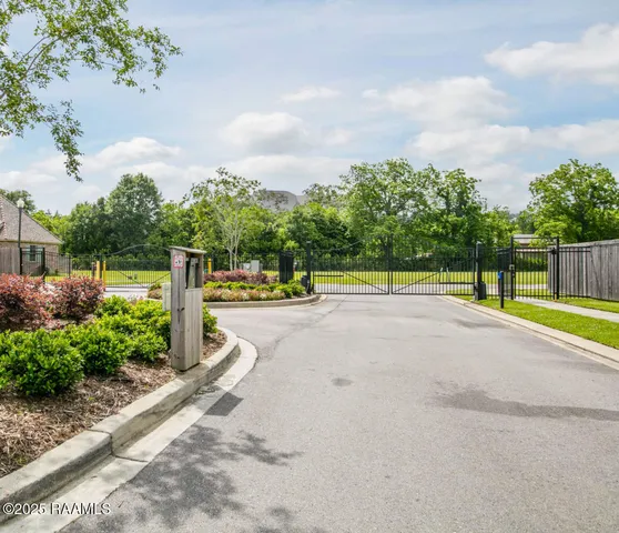 $882,648 | 105 Reservoir Road, Broussard, LA 70518