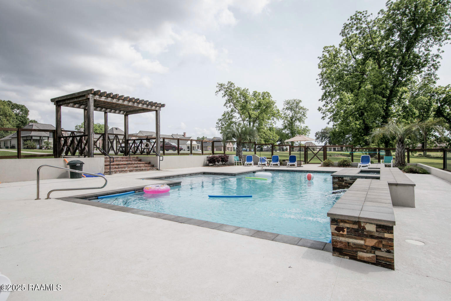 105 Reservoir Road Broussard, LA 70518 - Photo 4 of 11 105 Reservoir Rd-4