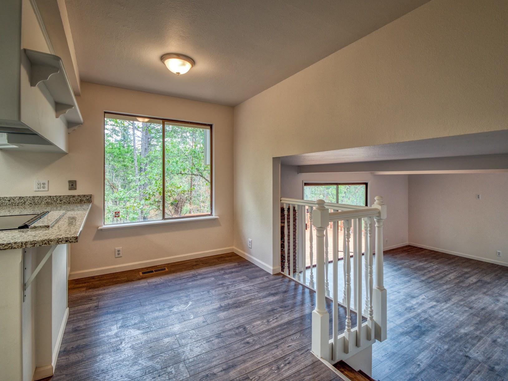 425 Crow Road Merlin, OR 97532 - Photo 32 of 43 Nook 1