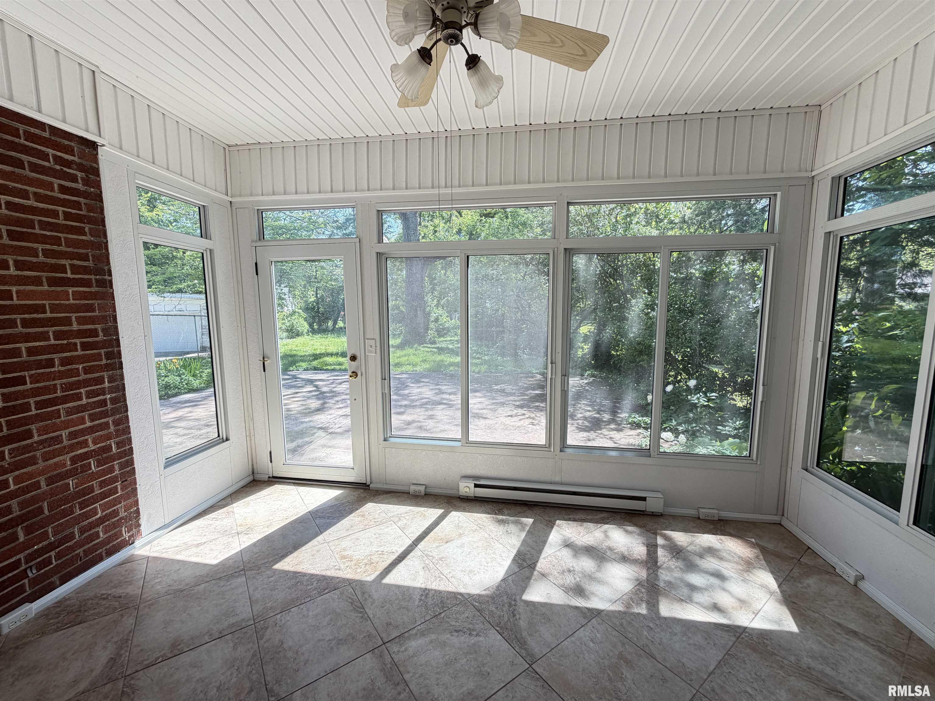 1824 Noble Avenue Springfield, IL 62704 - Photo 19 of 36