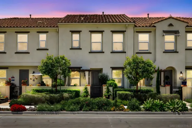 $699,900 | 4132 Calle Arbol, Oceanside, CA 92057
