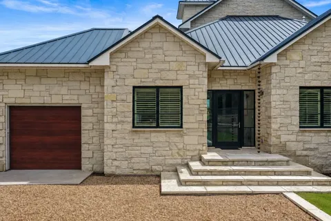 $1,950,000 | 1110 County Road 132A, Kingsland, TX 78639