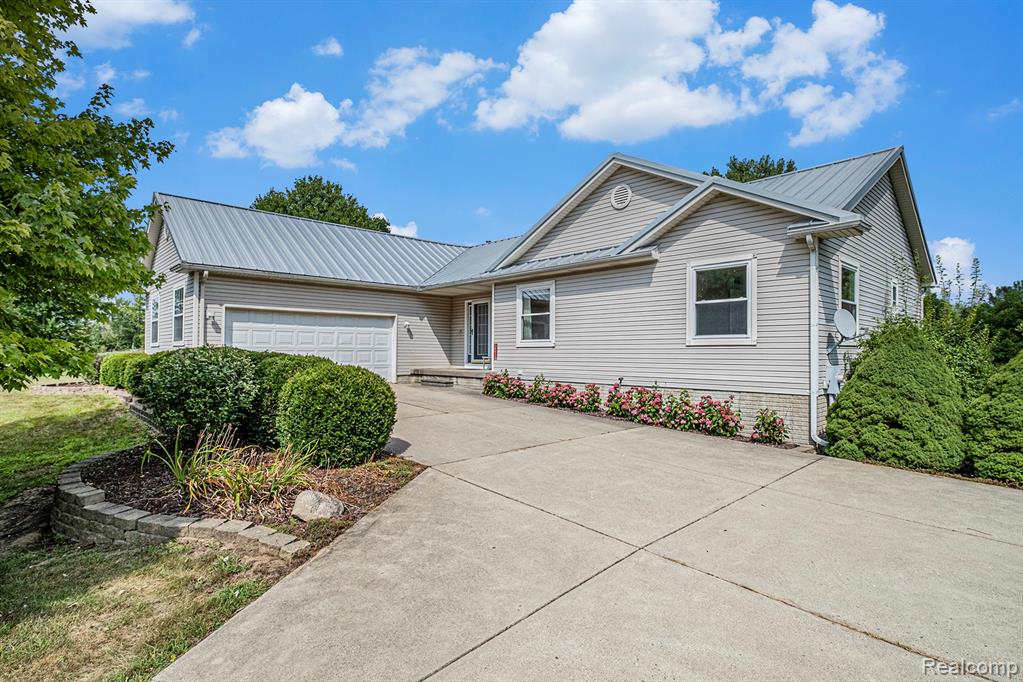 14413 Seymour Road Linden, MI 48451 - Photo 1 of 42 Gallery Image 1