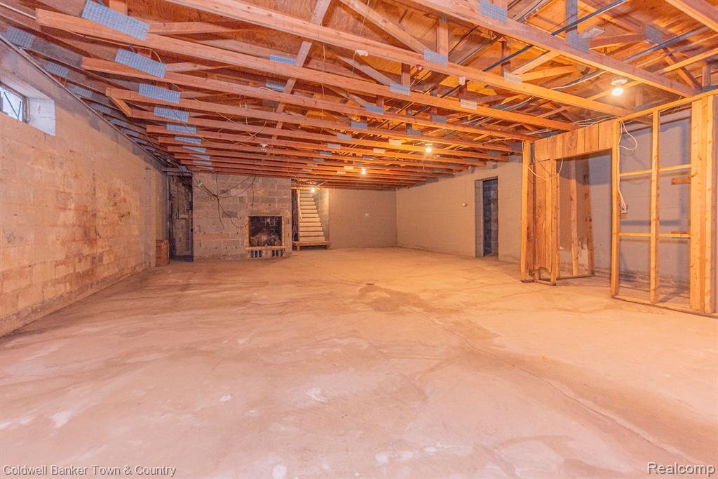 11644 Kerns Way Fenton, MI 48430 - Photo 40 of 50