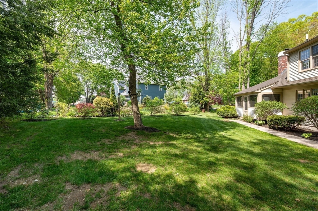 499 Chadwick Road Haverhill, MA 01835 - Photo 5 of 42