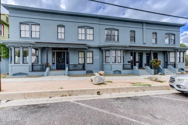 $1,350,000 | 215 East Willis Street, Prescott, AZ 86301