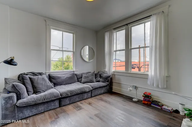 $1,350,000 | 215 East Willis Street, Prescott, AZ 86301