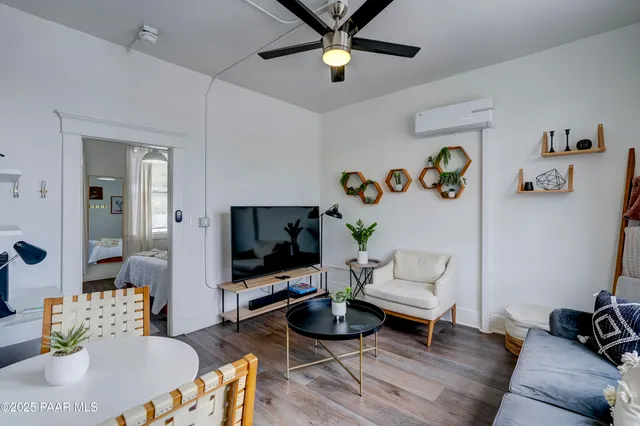 $1,350,000 | 215 East Willis Street, Prescott, AZ 86301