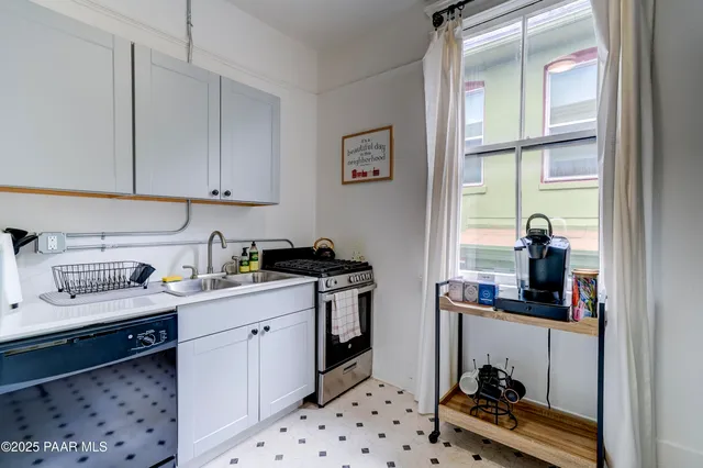 $1,350,000 | 215 East Willis Street, Prescott, AZ 86301