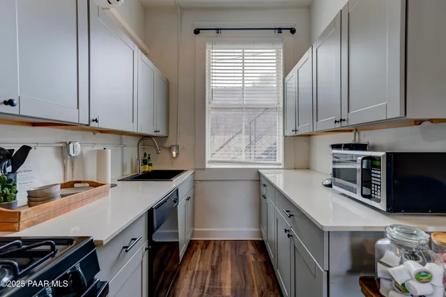 $1,350,000 | 215 East Willis Street, Prescott, AZ 86301