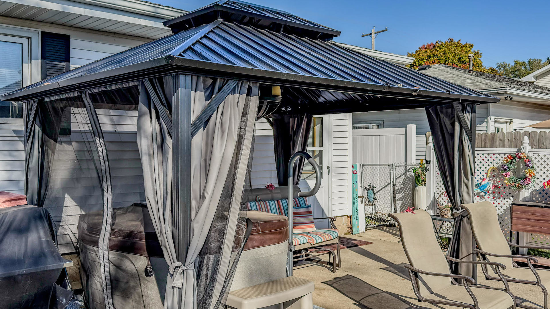 1116 Eastview Drive Paxton, IL 60957 - Photo 13 of 15 a front view of a house