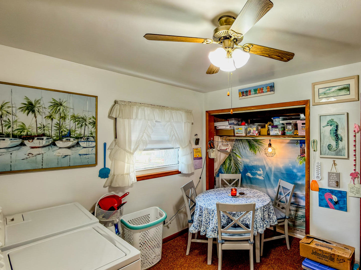 1116 Eastview Drive Paxton, IL 60957 - Photo 6 of 15 a dining room with furniture and window