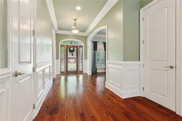 $799,900 | 161 Avenue Of Oaks, Destrehan, LA 70047