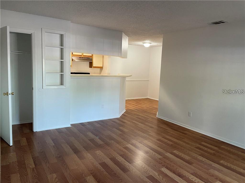 246 Afton Square, Unit 105 Altamonte Springs, FL 32714 - Photo 3 of 33