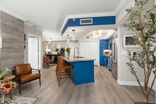 $4,000 | 600 South Dixie Highway, Unit 544, West Palm Beach, FL 33401