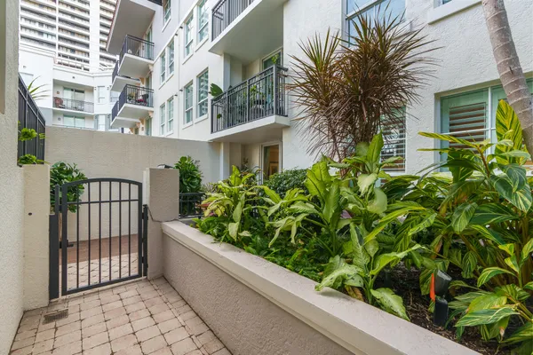 $4,000 | 600 South Dixie Highway, Unit 544, West Palm Beach, FL 33401