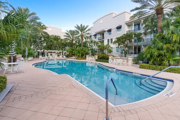 $4,000 | 600 South Dixie Highway, Unit 544, West Palm Beach, FL 33401