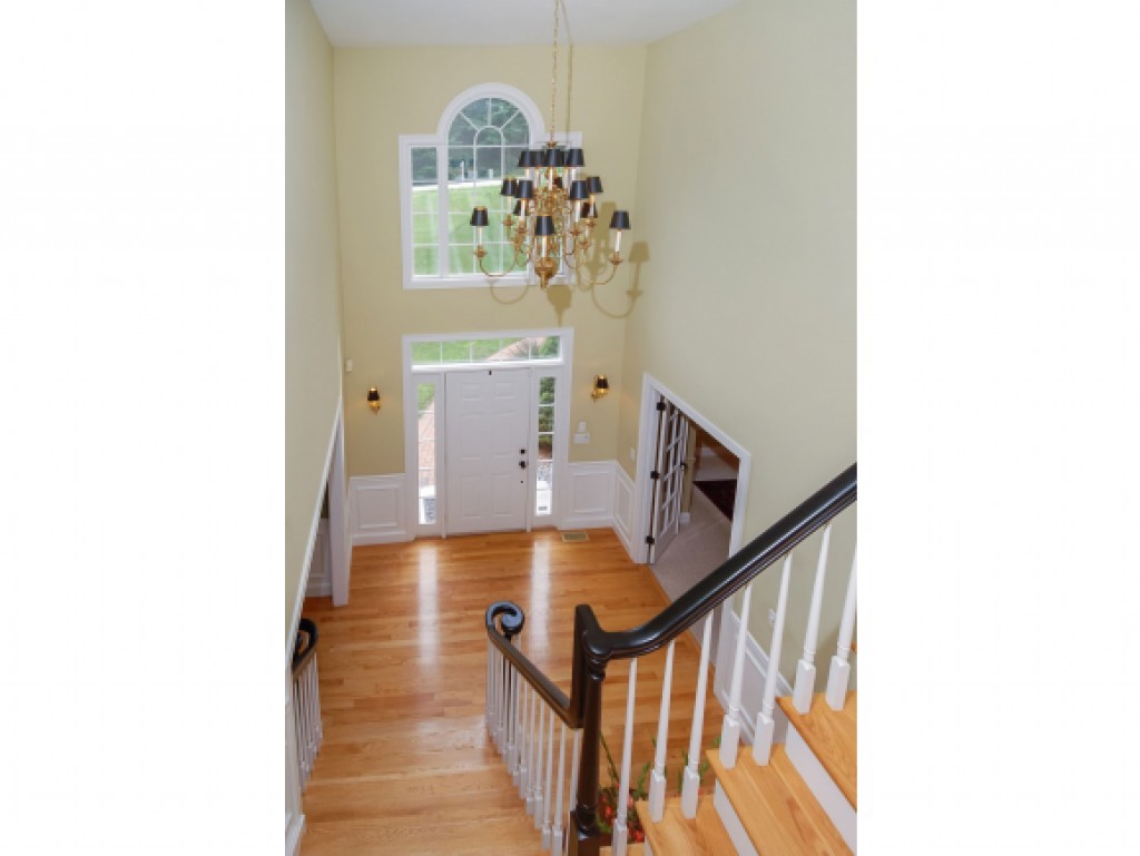 16 Newfane Road Bedford, NH 03110 - Photo 18 of 35