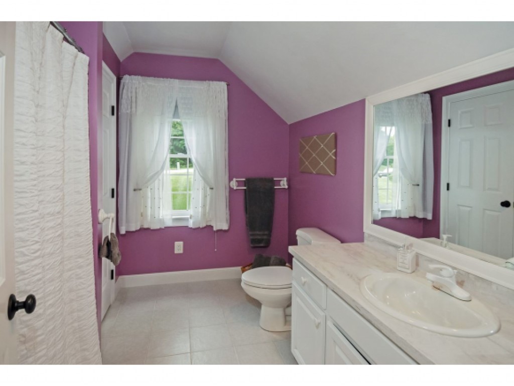 16 Newfane Road Bedford, NH 03110 - Photo 23 of 35
