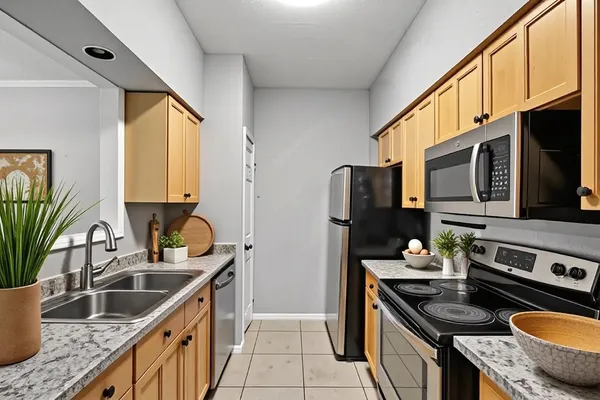 $160,000 | 9850 Pagewood Lane, Unit 405, Houston, TX 77063