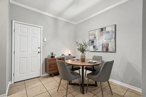 $160,000 | 9850 Pagewood Lane, Unit 405, Houston, TX 77063