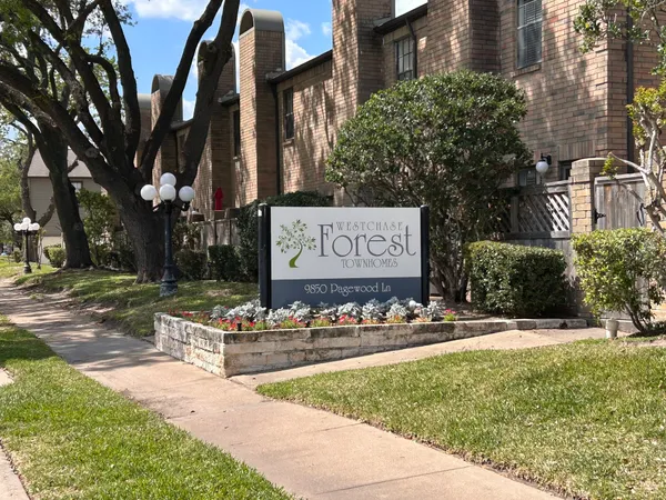 $160,000 | 9850 Pagewood Lane, Unit 405, Houston, TX 77063