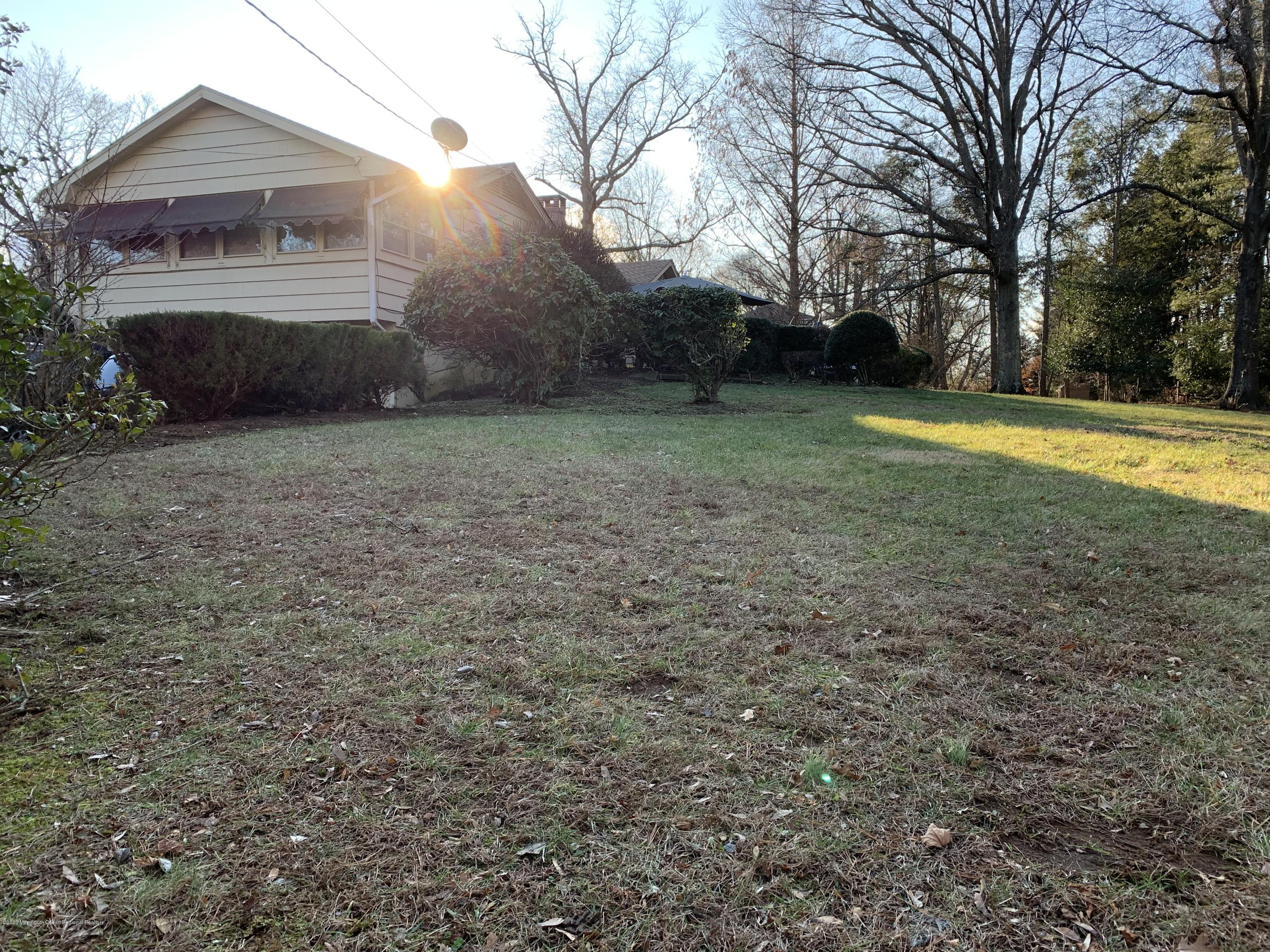 45 Woodhollow Road Colts Neck, NJ 07722 - Photo 6 of 6 Back 3