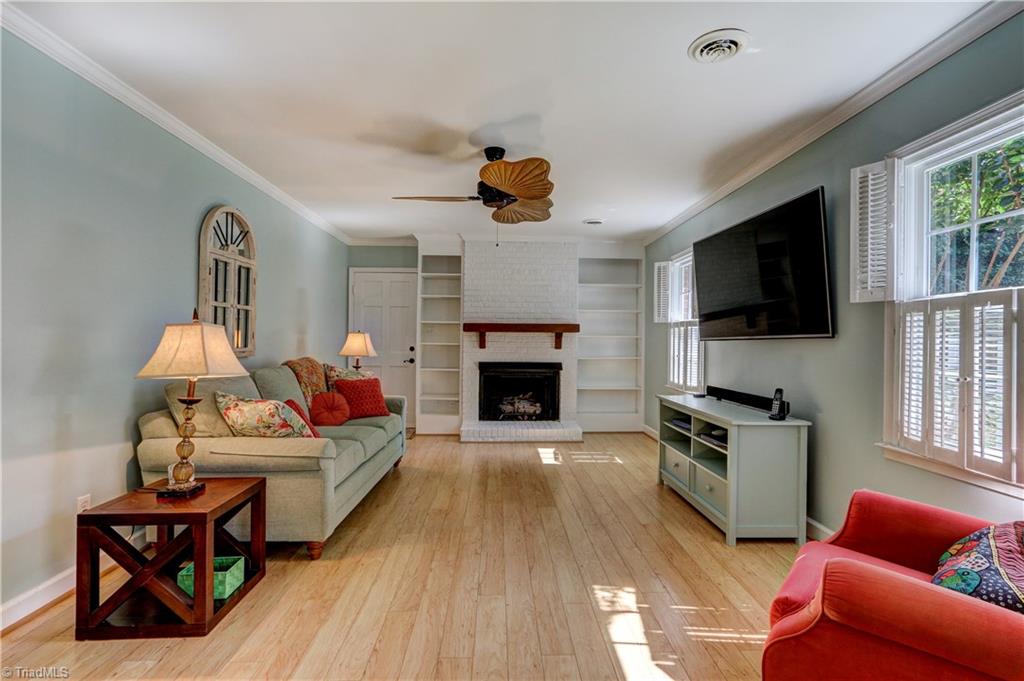 4932 Tower Road, Unit A Greensboro, NC 27410 - Photo 8 of 24 Living Room