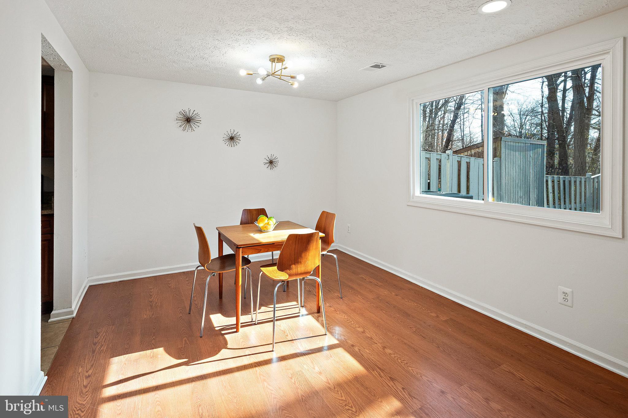 3603 Wharf Lane Triangle, VA 22172 - Photo 13 of 38