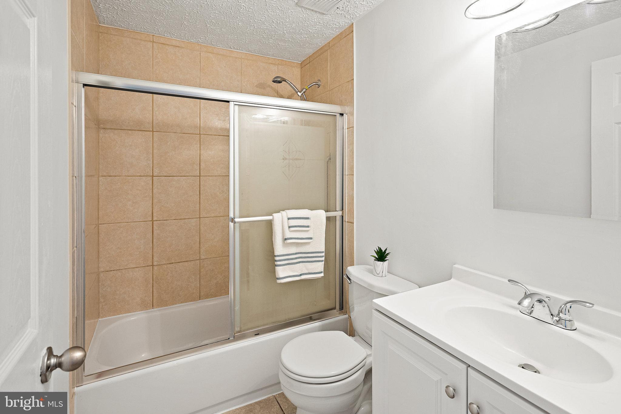 3603 Wharf Lane Triangle, VA 22172 - Photo 24 of 38