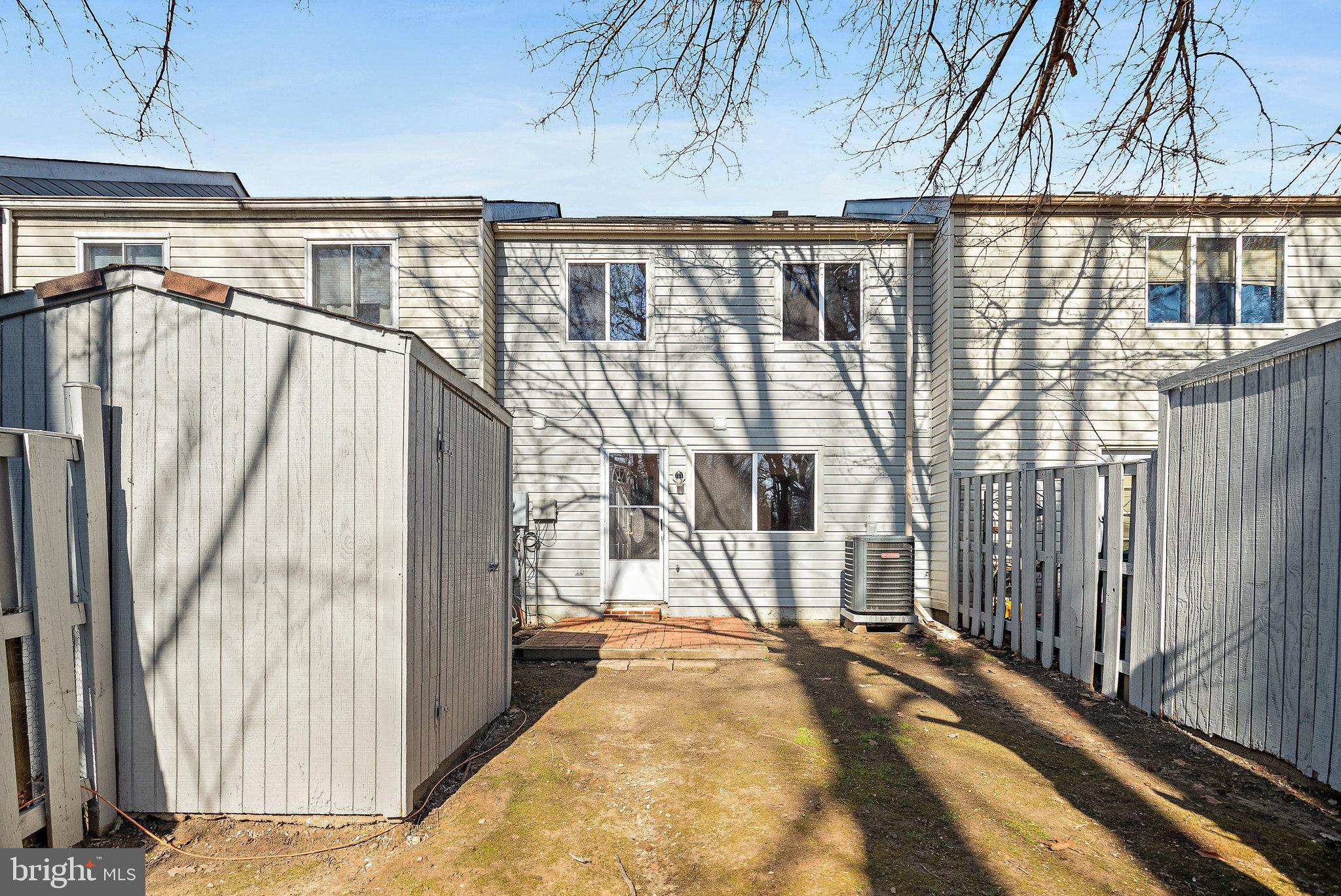 3603 Wharf Lane Triangle, VA 22172 - Photo 36 of 38