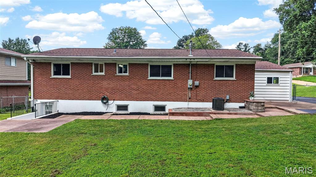 3256 Adie Road St. Ann, MO 63074 - Photo 28 of 41 Gallery Image 28
