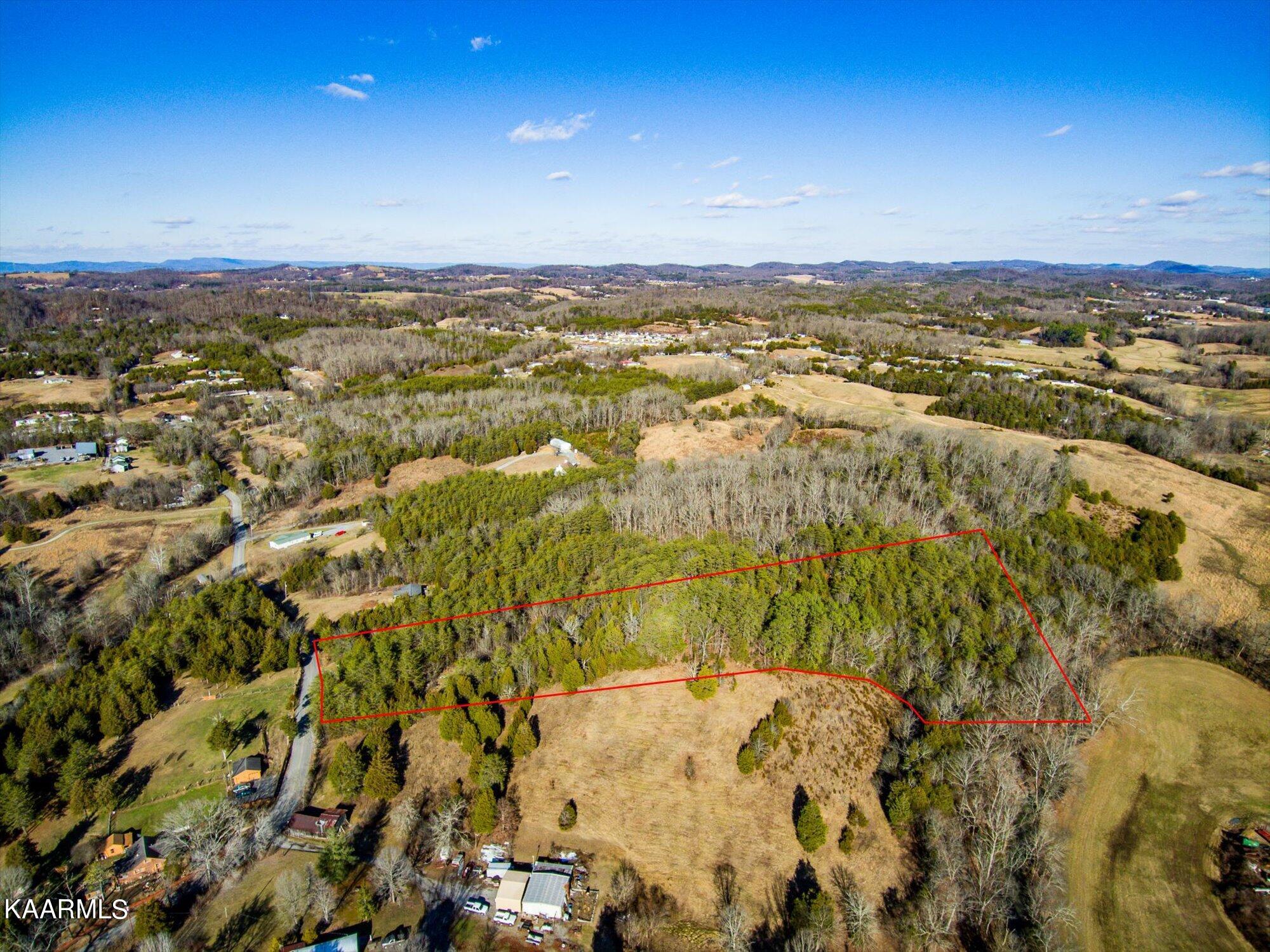 3966 Hickman Road Kodak, TN 37764 - Photo 4 of 17 04-3966-Hickman-Rd-Kodak-TN-4