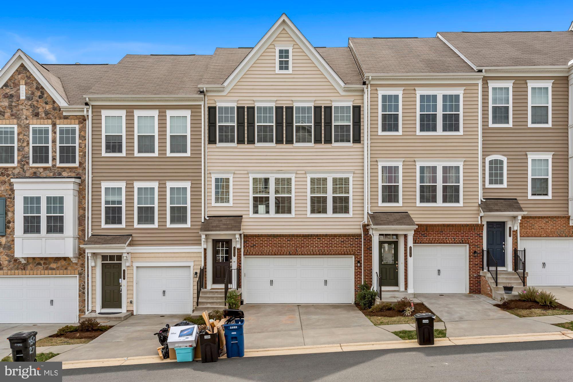 45025 Graduate Terrace Ashburn, VA 20147 - Photo 3 of 35