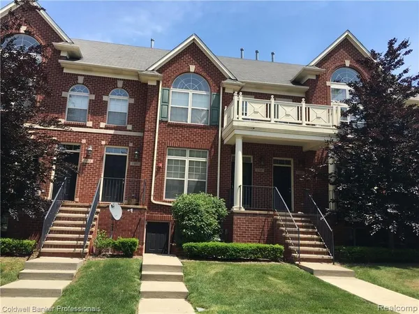 $1,950 | 1395 Ashford Court, Unit 61, Troy, MI 48084