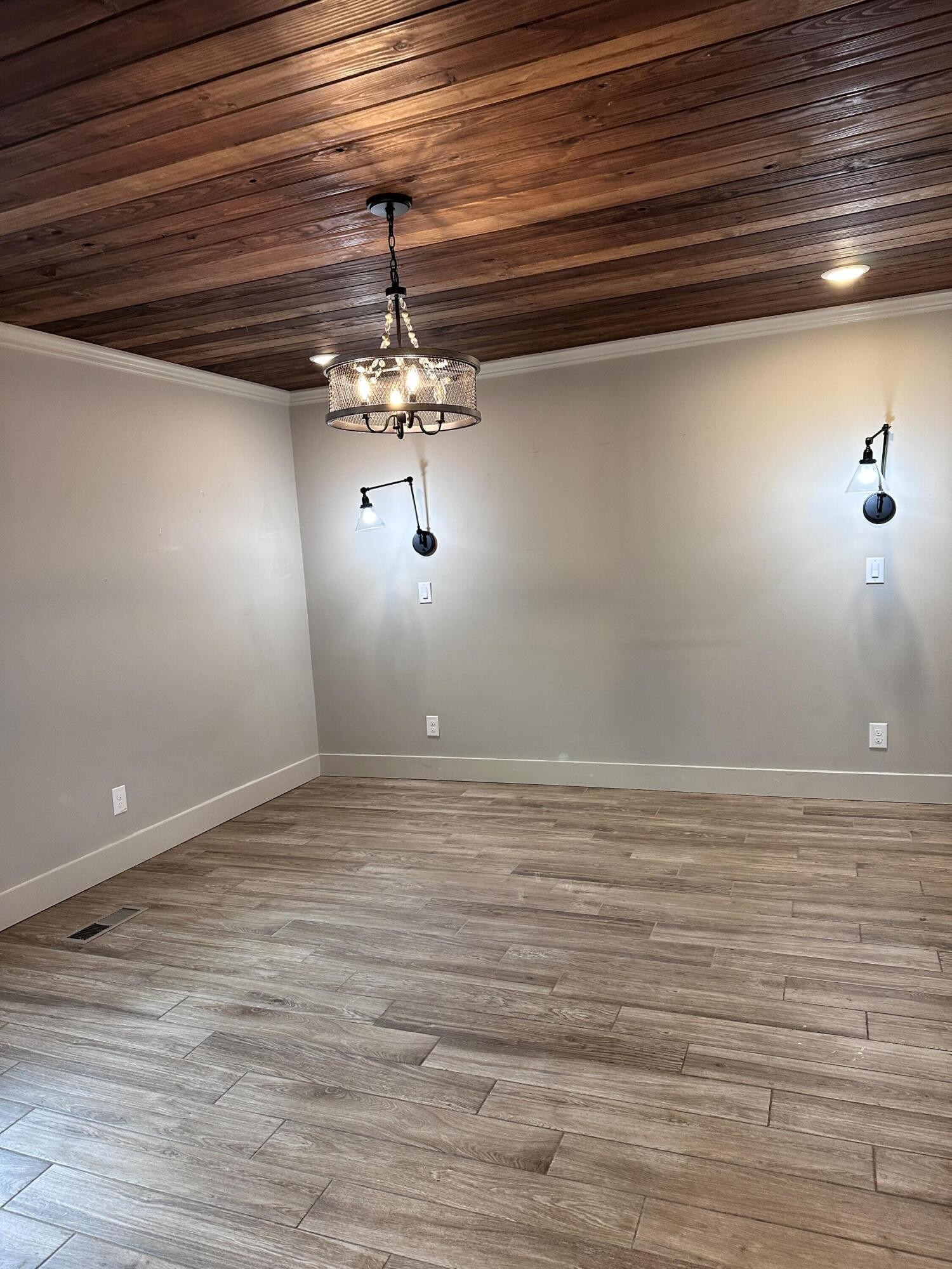 260 Windmill Lane Georgetown, TN 37336 - Photo 11 of 19 a view of a room with a ceiling fan