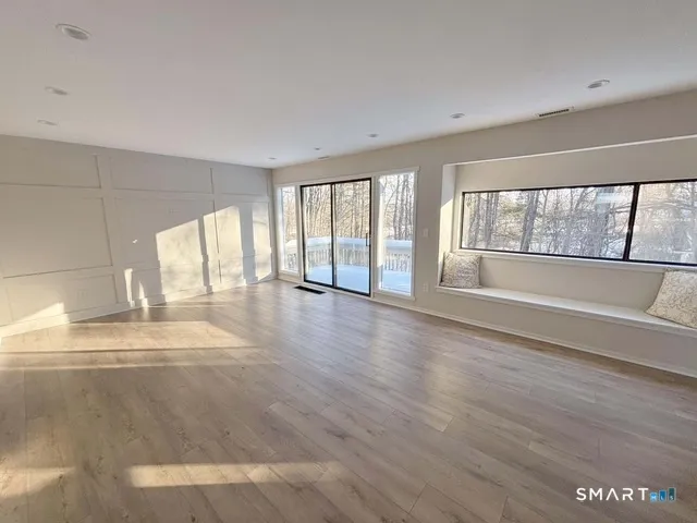 $309,900 | 98 Heritage Village, Unit D, Southbury, CT 06488