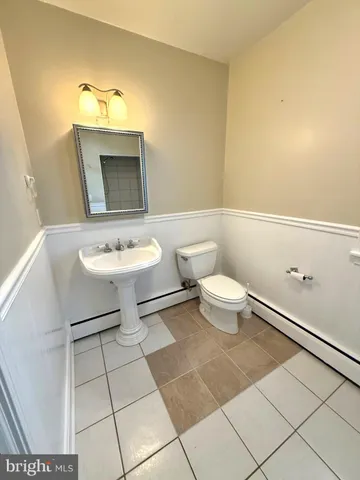 $1,595 | 225 B Dewey Drive, Unit B, Annapolis, MD 21401