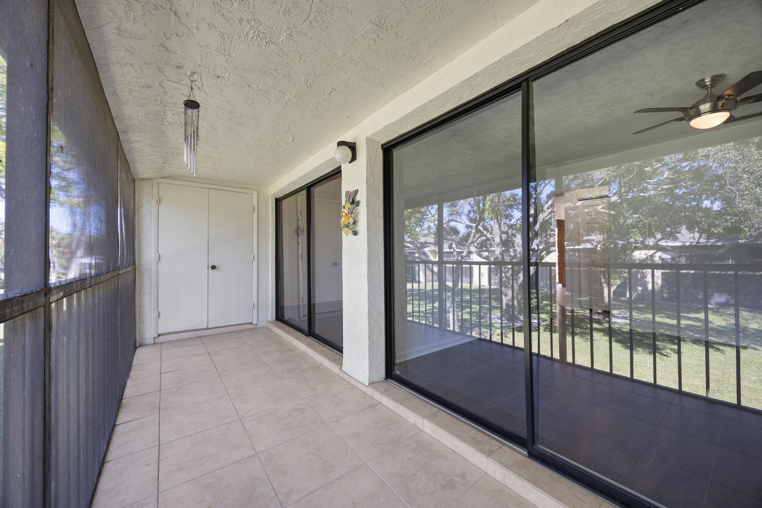 3939 Northeast 5th Avenue, Unit B206 Boca Raton, FL 33431 - Photo 27 of 38 Screened Patio