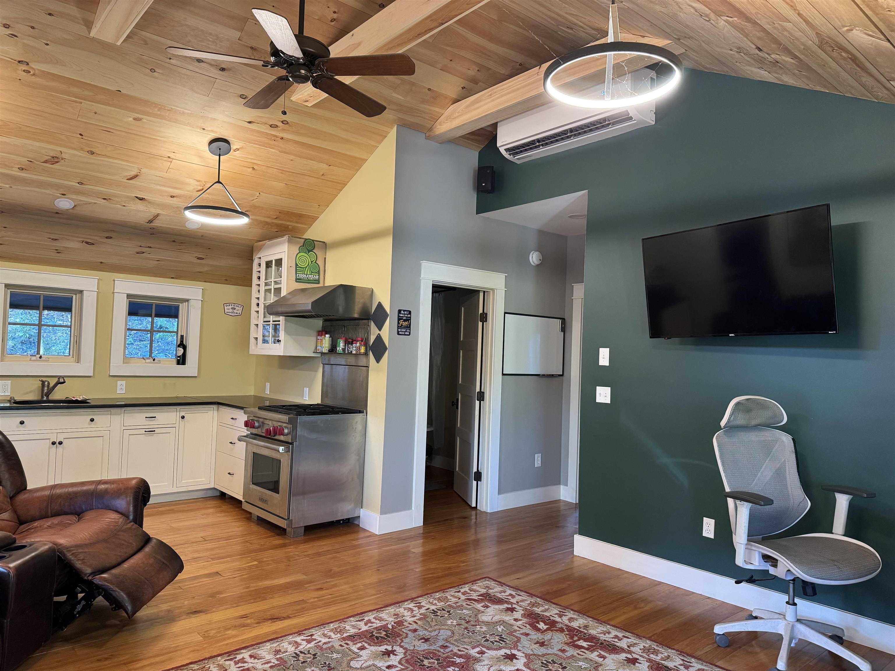 198 Brackett Road Fairlee, VT 05045 - Photo 25 of 53