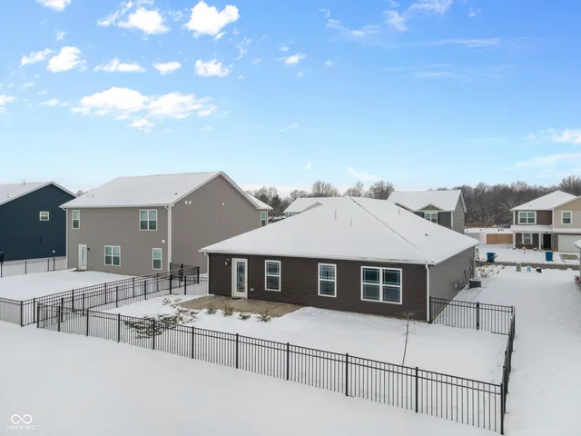 $329,900 | 24453 Kercheval Street, Sheridan, IN 46069