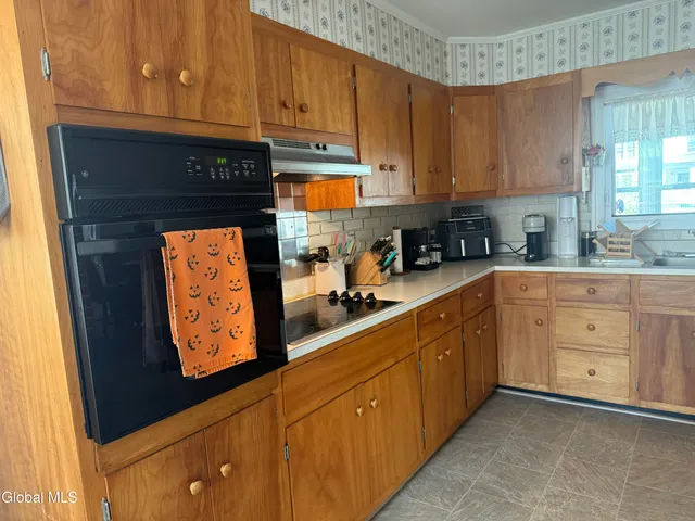 $208,000 | 3 Broadview Terrace, Granville, NY 12832