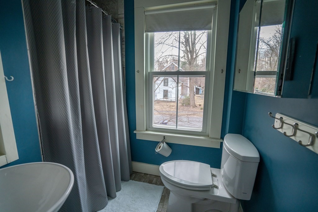 77 McClellan Street Amherst, MA 01002 - Photo 19 of 30 Gallery Image 19
