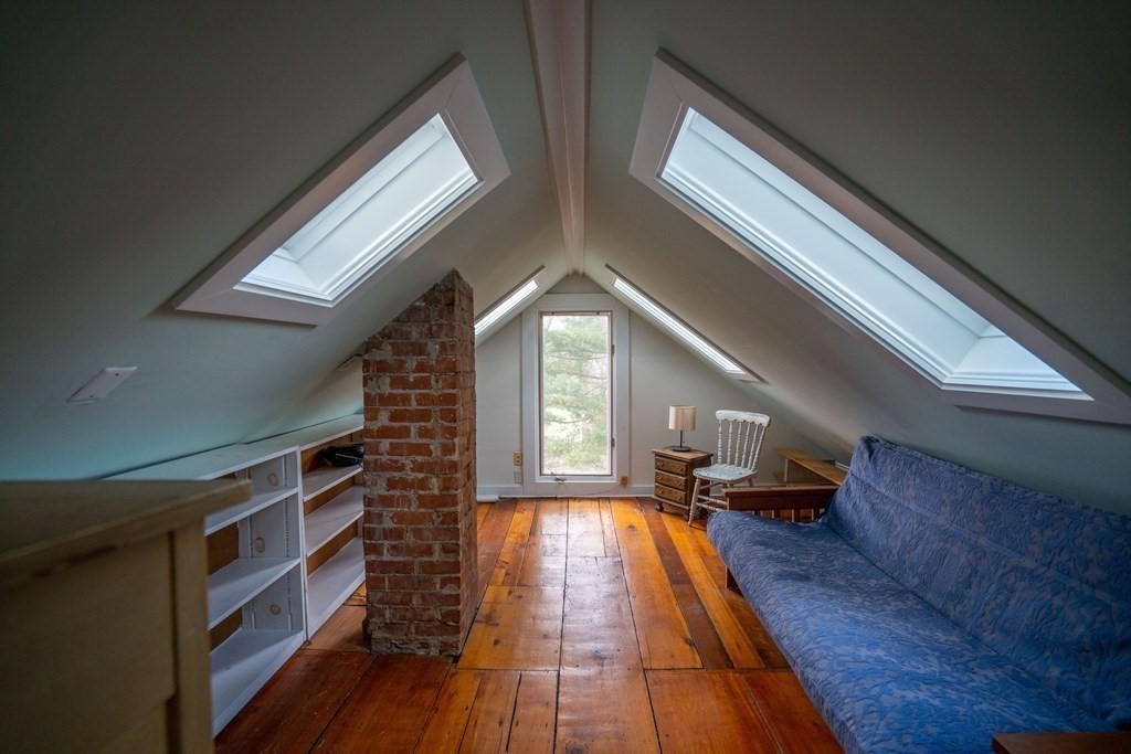 77 McClellan Street Amherst, MA 01002 - Photo 25 of 30 Gallery Image 25