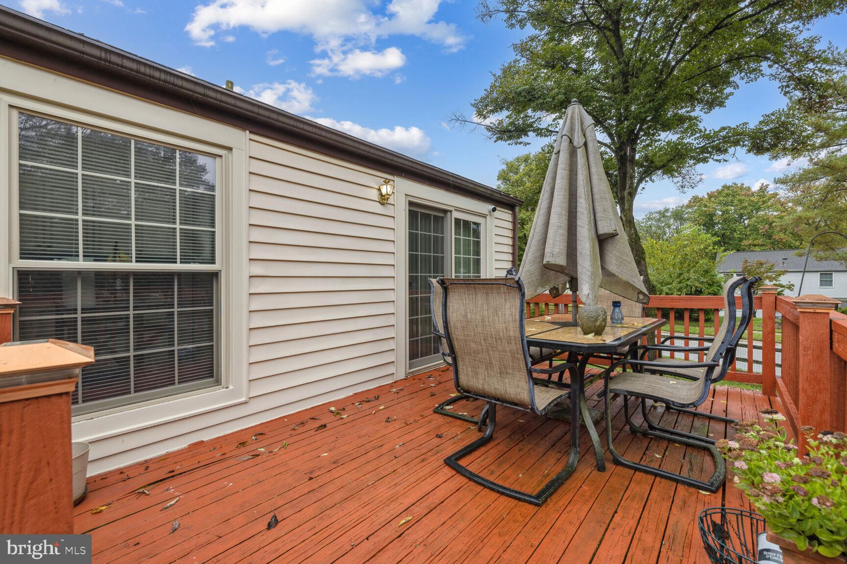 6375 Scarlet Petal Columbia, MD 21045 - Photo 22 of 25 Your Deck