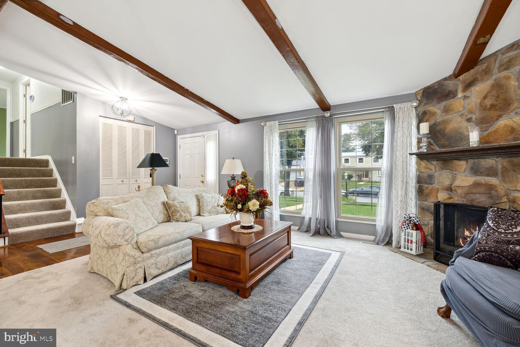 6375 Scarlet Petal Columbia, MD 21045 - Photo 4 of 25 Living Room