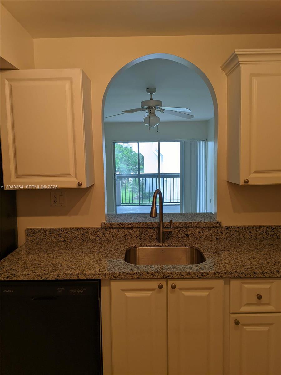 711 North Pine Island Road, Unit 314 Plantation, FL 33324 - Photo 8 of 18